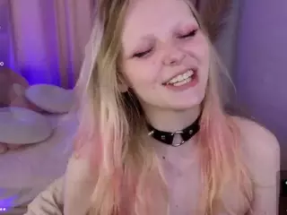 evangel1ne's Live Sex Cam Show