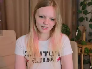 evangel1ne's Live Sex Cam Show