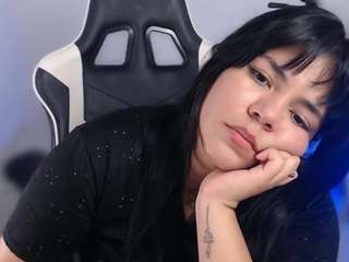  juliana-castillo chat room