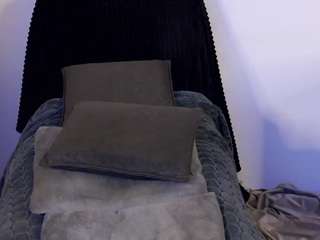 Tania44b live webcam show