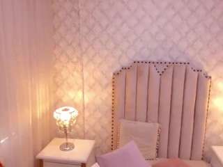 pia-johnson Live Webcam on CamSoda