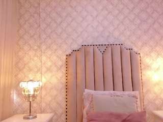  pia-johnson chat room