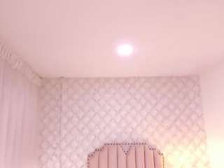 pia-johnson webcam model