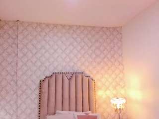 pia-johnson webcam model