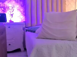 Pia-Johnson's Live Sex Cam Show