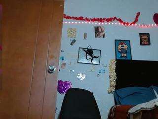  saray-extrovert chat room