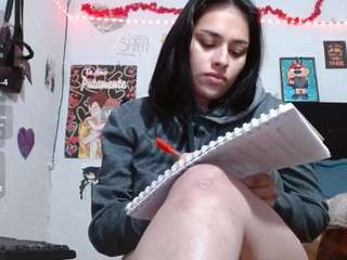 saray-extrovert webcam model