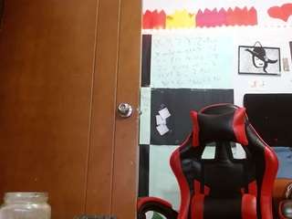 saray-extrovert live webcam show