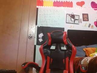 saray-extrovert live cam preview