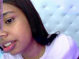  tiny-ebonyy chat room