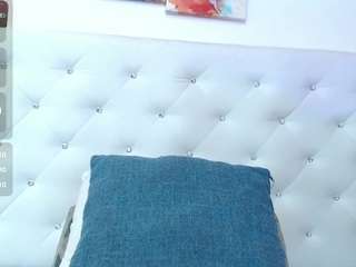  tiny-ebonyy chat room