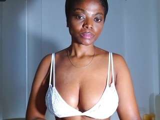 Ebonydreamiin nude live cam