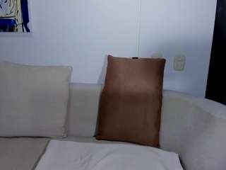 Live webcam model ebonydreamiin on Soda Cams