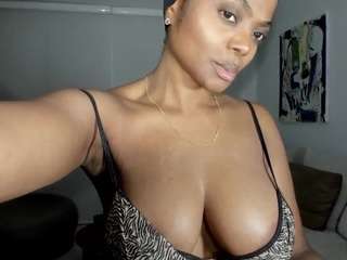 Live webcam model ebonydreamiin on Soda Cams