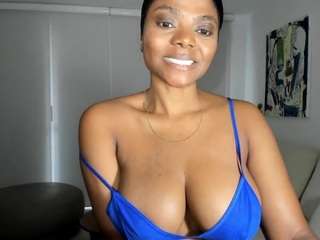 ebonydreamiin