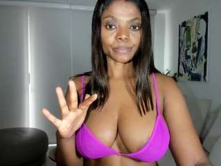 ebonydreamiin webcam