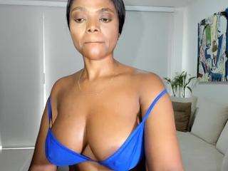 ebonydreamiin