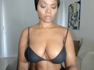 ebonydreamiin