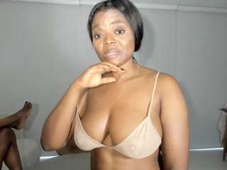 ebonydreamiin