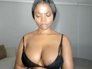 ebonydreamiin