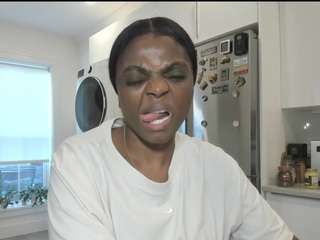 ebonydreamiin webcam model