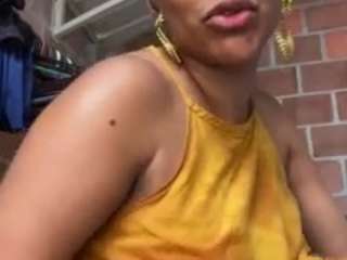 niaharris Live Webcam on CamSoda