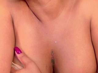 niaharris Live Webcam on CamSoda