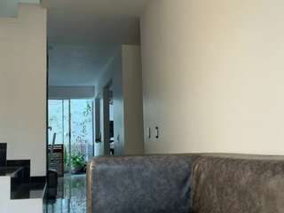 Live webcam model niaharris on Soda Cams