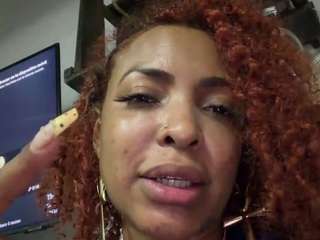 Live webcam model niaharris on Soda Cams