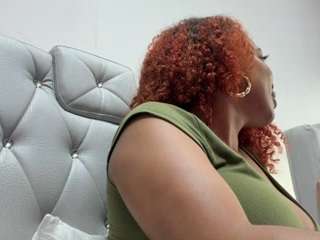 Live webcam model niaharris on Soda Cams