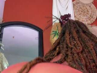 Nia Harriss