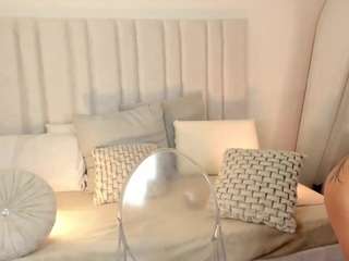 im-bri Live Webcam on CamSoda