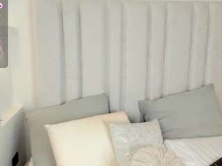 im-bri Live Webcam on CamSoda