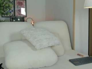im-bri Live Webcam on CamSoda