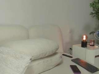 im-bri Live Webcam on CamSoda