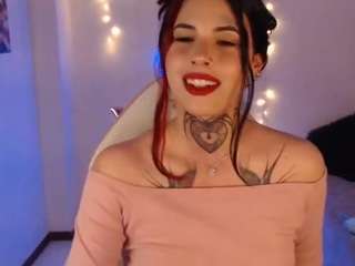nahomy-summers webcam