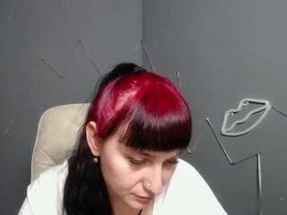 ninaflawlees Live Webcam on CamSoda