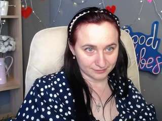 ninaflawlees live webcam show