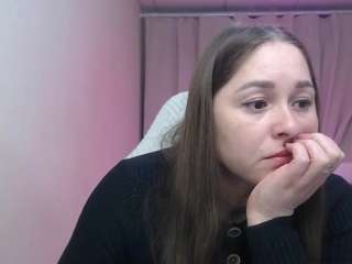 dorasun's CamSoda show and profile