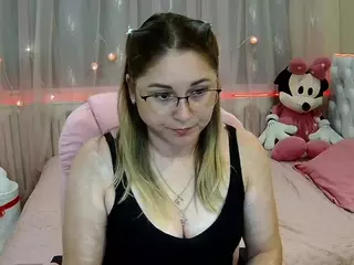 DoraSun's Live Sex Cam Show