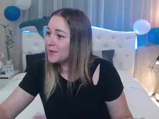 DoraSun's Live Sex Cam Show