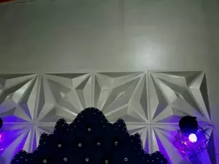 Cute-Sofia's Live Sex Cam Show