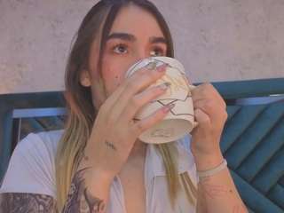  lucy-vega chat room