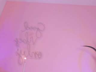 lucy-vega's CamSoda show and profile