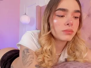 lucy-vega's Live Sex Cam Show
