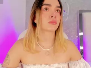 lucy-vega's Live Sex Cam Show