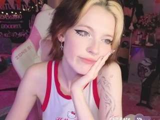 crispytati Live Webcam on CamSoda