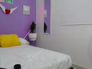 Isabella-Gomezz's Live Sex Cam Show
