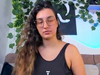 Live webcam model nataliepeterson on Soda Cams