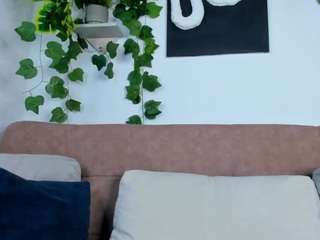 Live webcam model nataliepeterson on Soda Cams